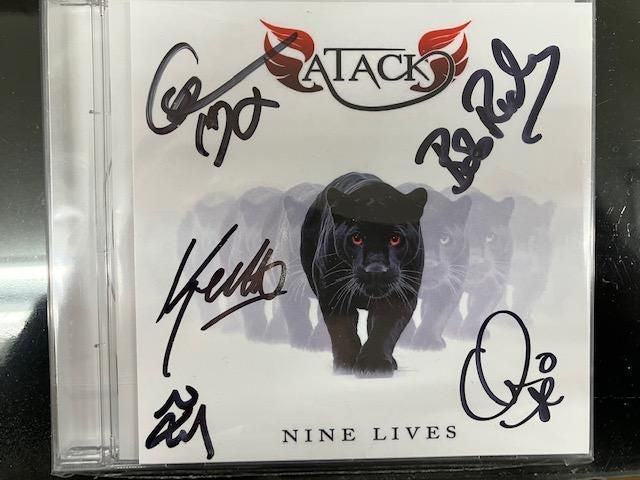 ATACK Attack / NINE LIVES (CD) (Limited bonus: autographed card included) Imported edition