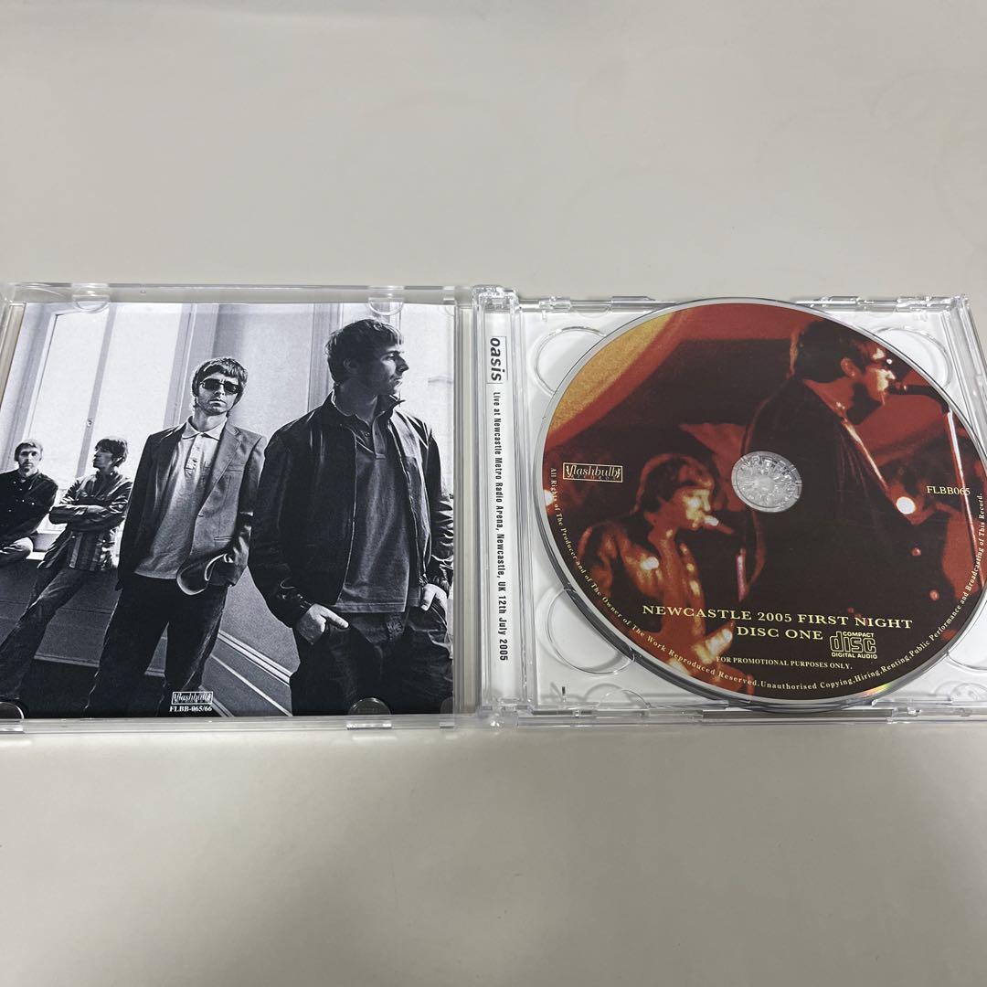 Oasis Newcastle 2005 First Night